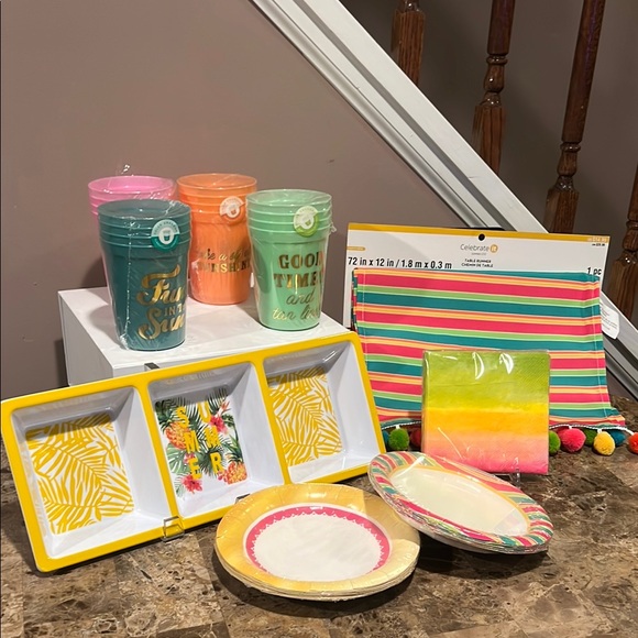 Celebrate It “Summer” Serveware and Party Supplies Bundle - Picture 1 of 16